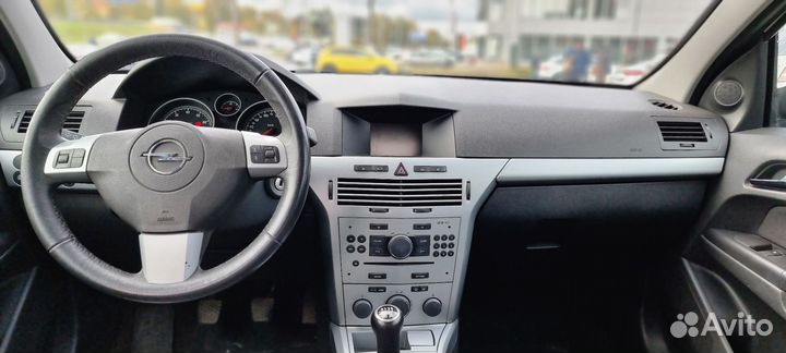 Opel Astra 1.6 МТ, 2011, 126 200 км