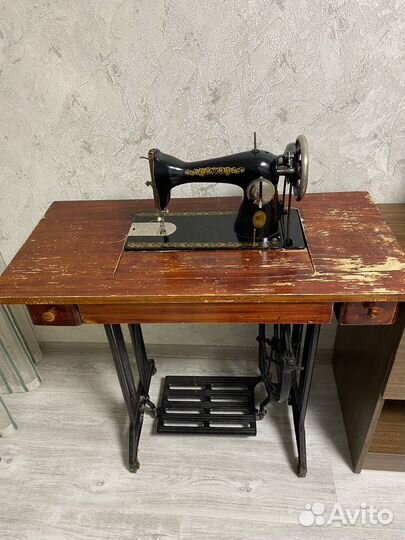 Швейная машинка