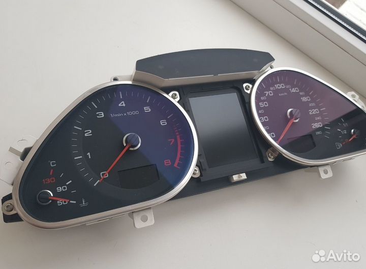 Панель приборов бензиновая русская Q7 4L