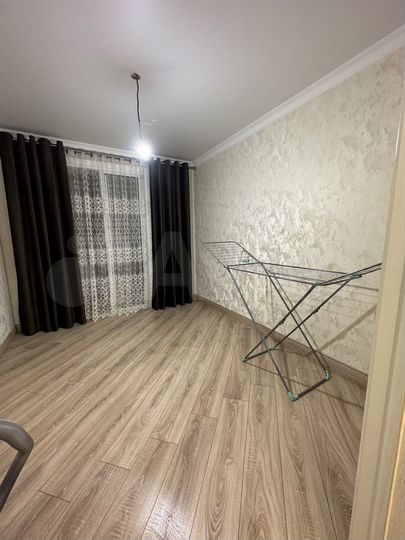 2-к. квартира, 74 м², 4/9 эт.
