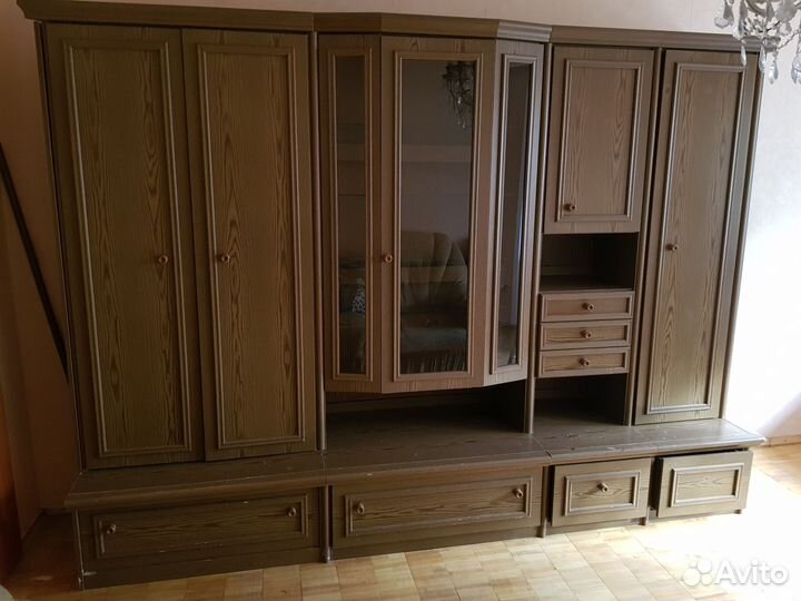 Стенка в гостиную со шкафом