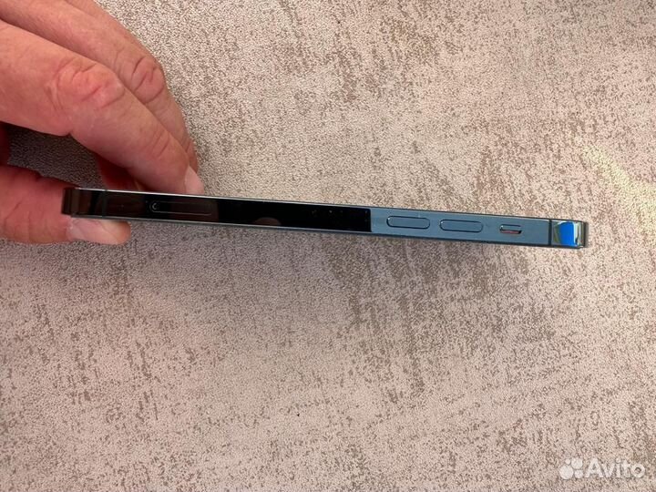 Телефон iPhone 12 pro 128 Gb
