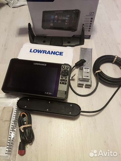 Lowrance hds 9 live with Al2 3in1