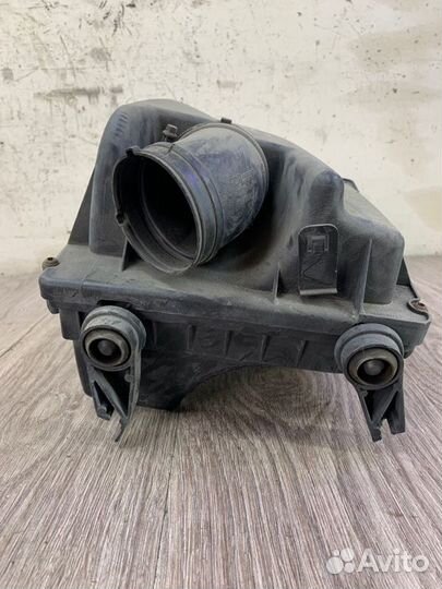 Корпус воздушного фильтра Opel Astra H 2004-2014