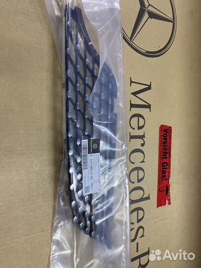 Решетка радиатора Mercedes W447