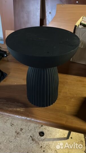 Стол приставной металлический