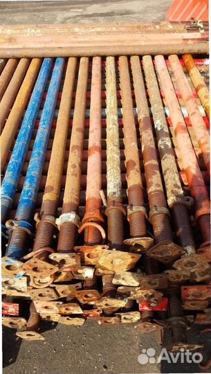 Телескопические стойки для строительных проектов Б/У