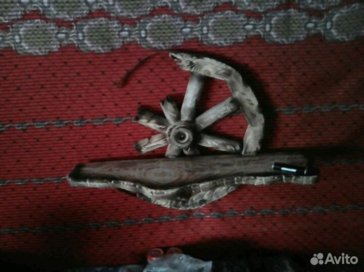 Полка оборванное колесо