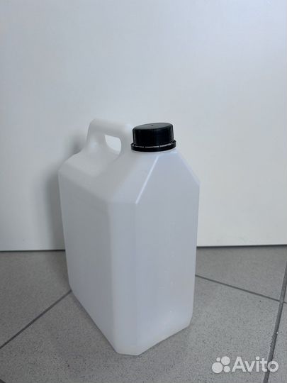 Канистра пластиковая 5 литров