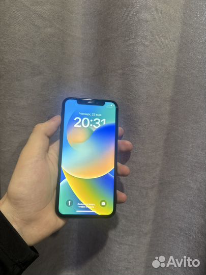 iPhone X, 64 ГБ