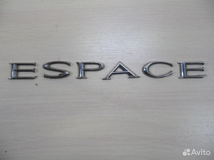 Эмблема багажника Renault Espace 4 (JK) 2004