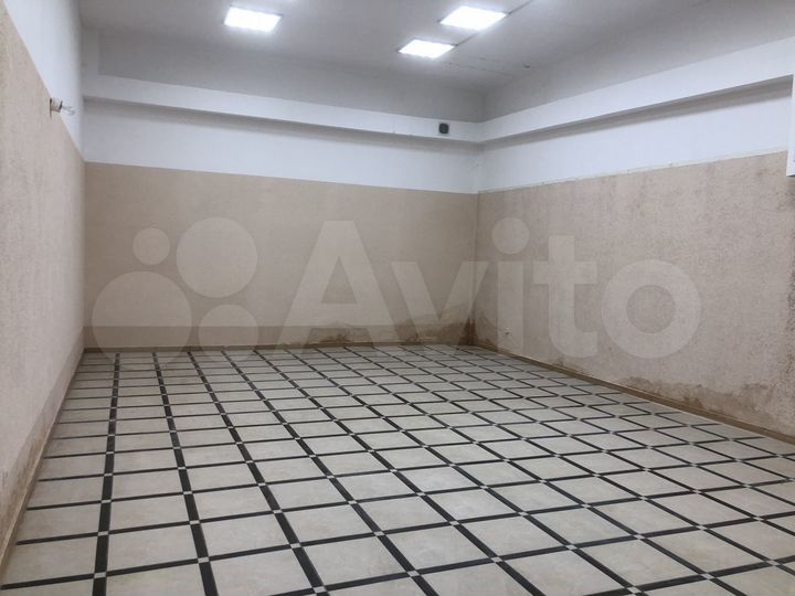 Помещение с ремонтом, цоколь, 281 м² (собственник)