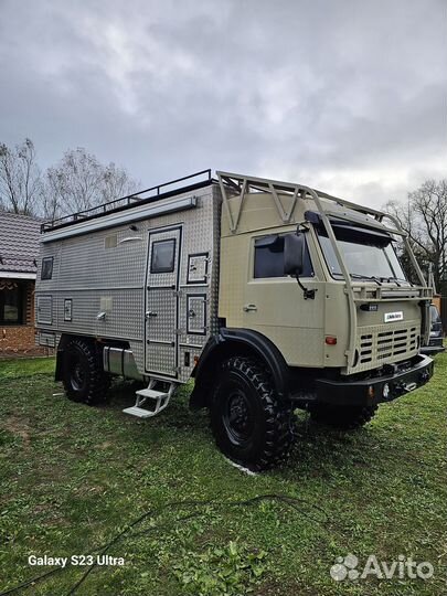 Прицеп-дача Нефаз Нефаз VIP, 2009