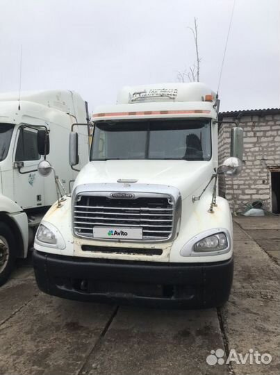 Freightliner CL120064ST, 2003