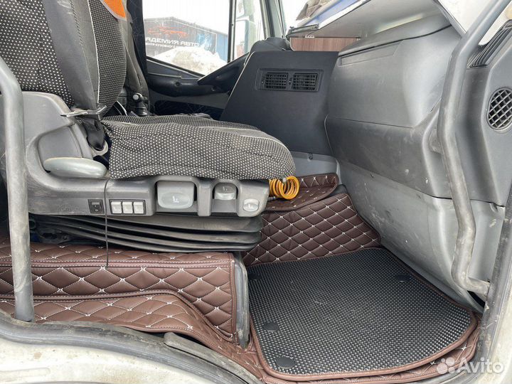 3d коврики на грузовик Renault Master