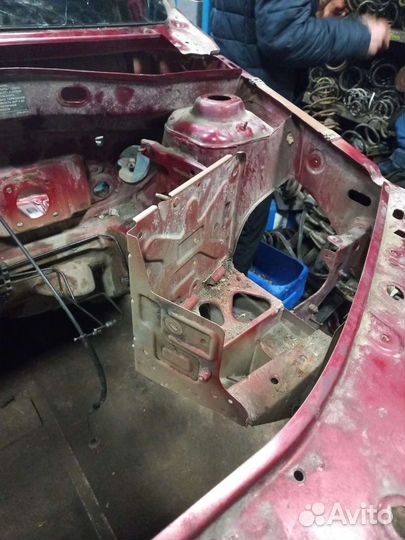 Передняя часть Renault Sandero Stepway