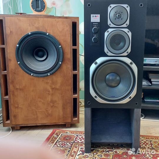 Подставки для колонок