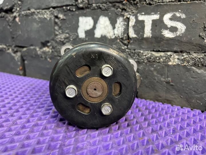 Помпа охлаждения Nissan Note E12-120393 HR12DDR