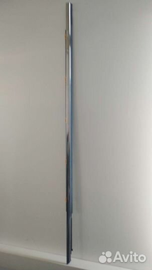 Уплотнитель стекла двери передний правый