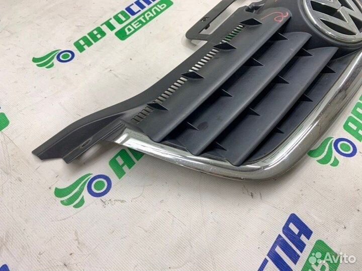 Решетка радиатора передняя Volkswagen Touran 1