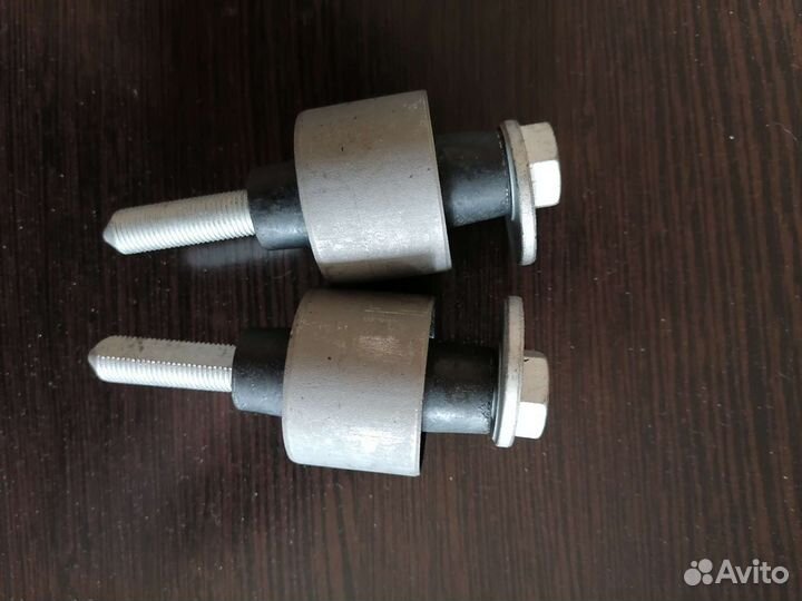 Сайлентблоки на chery M 11