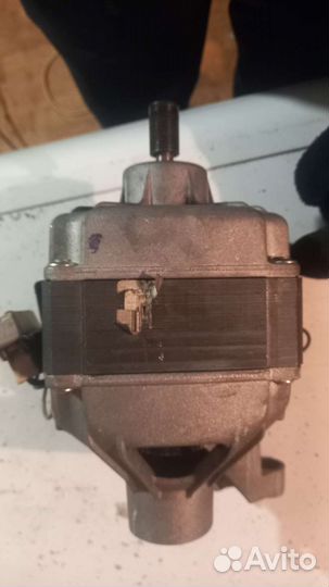 Двигатель от стиральной машины