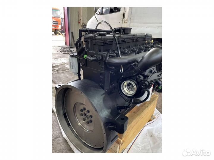 Двигатель Cummins L320-20