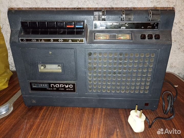 Магнитофон Парус 201