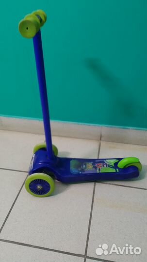 Самокат детский трехколесный