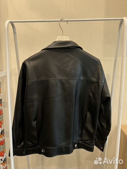 Куртка кожаная женская