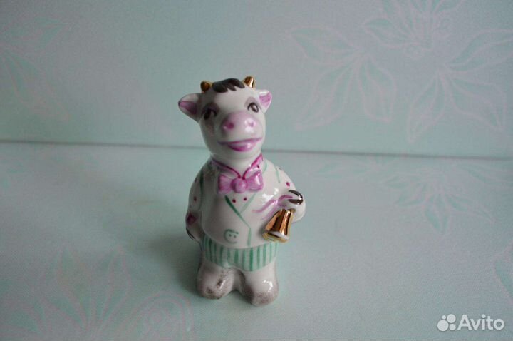 Фарфоровые статуэтки