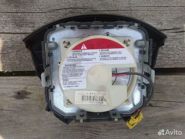 Подушка безопасности водителя Honda Accord 5