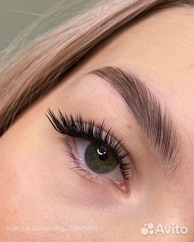 Качественное наращивание ресниц, оформление бровей