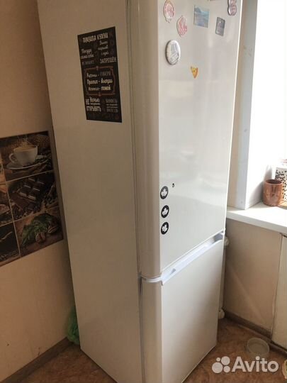 Холодильник Indesit