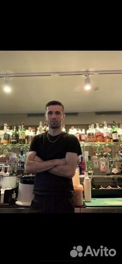 Бар менеджер, Стр бармен