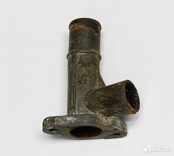 Фланец охлаждения Kia Clarus 1.8