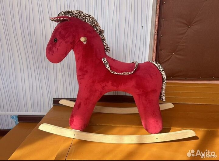 Детская качалка лошадь