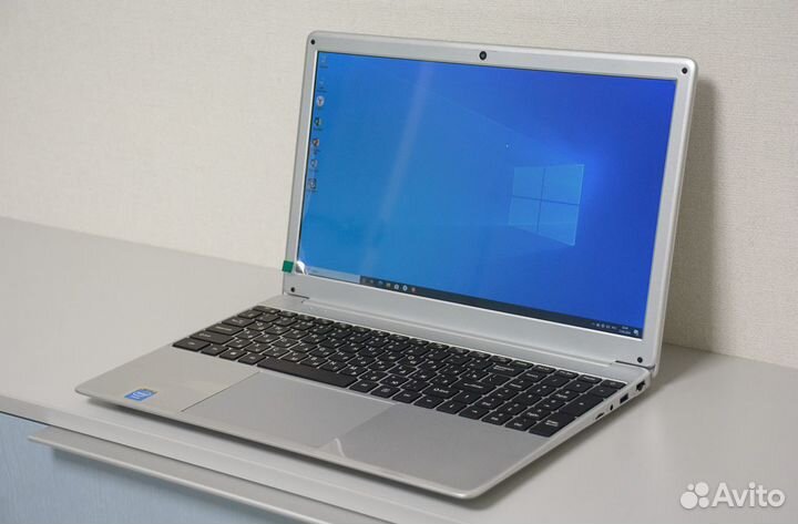Ноутбук intel i5-5200U 8/512/SSD новый