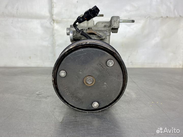 Компрессор кондиционера Kia Sorento D4CB 2.5