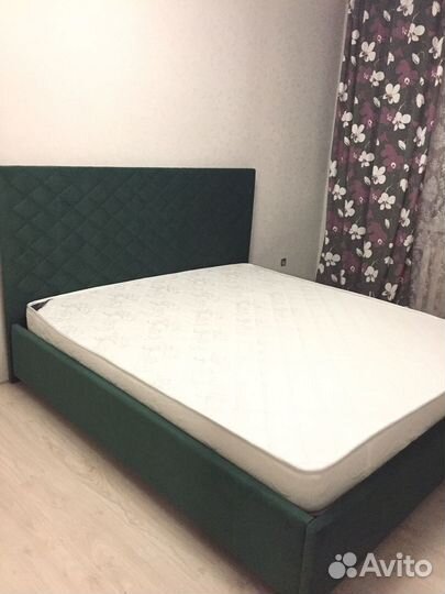 Интерьерная кровать