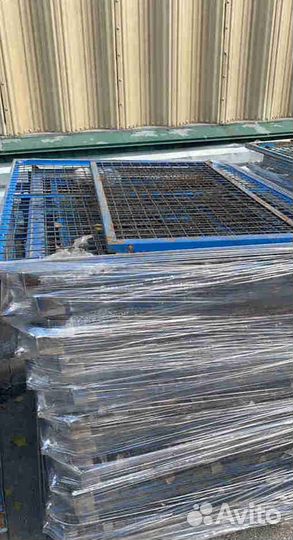 Ограждение на паллет с паллетом в комплекте