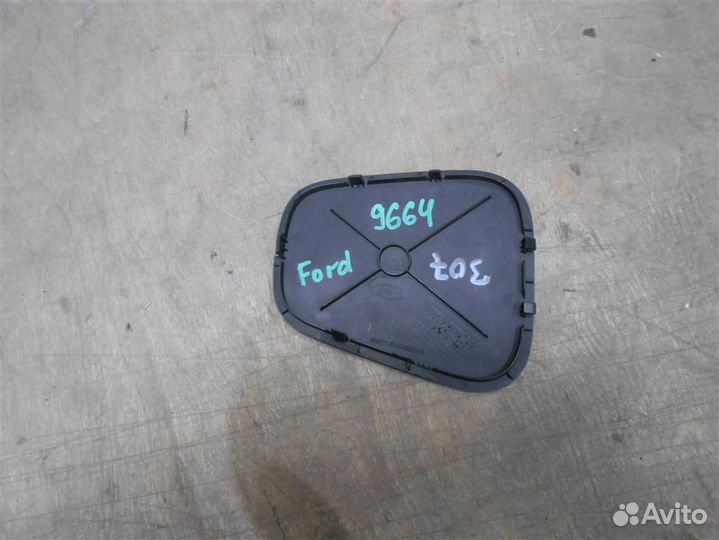 Заглушка от Ford S-MAX 2006-2015