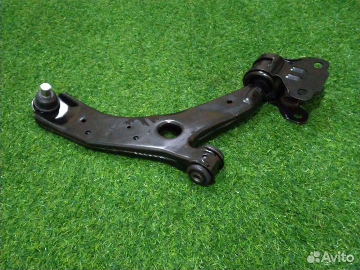 Рычаг Мазда 3 BL правый 2009-2012г новый