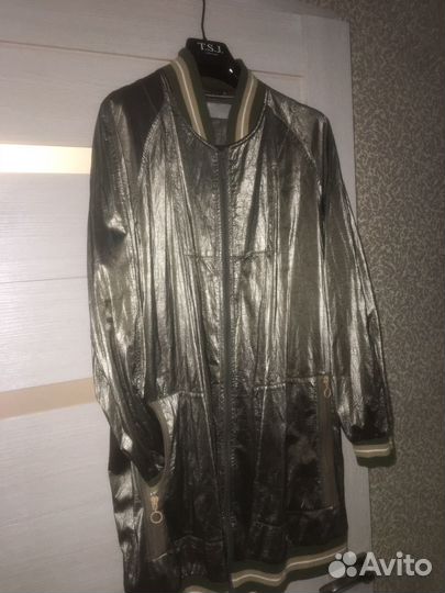 Плащ бомбер