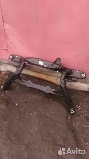 Подрамник задний Volkswagen Tiguan