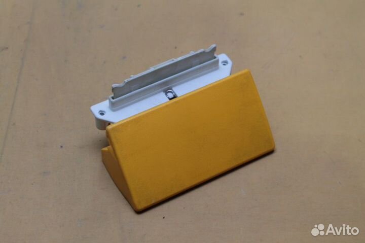 Ручка люка Miele 4218143 бу. 8353