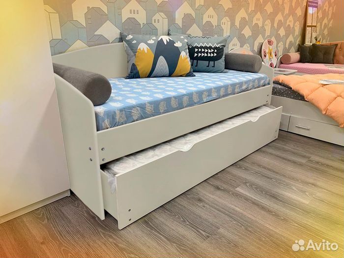 Кровать без мягкой спинки трансформер от 2х лет лд
