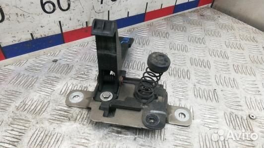 Замок капота renault scenic 3 (DNT02VR01)