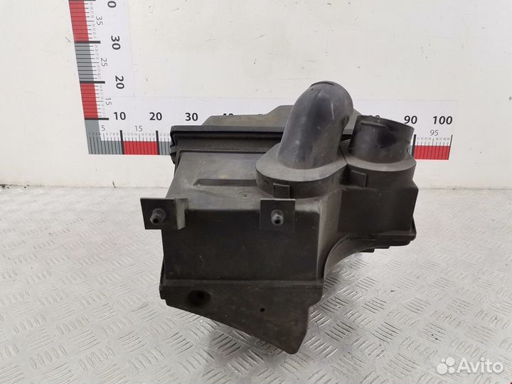 Корпус воздушного фильтра Audi A8 D2/4D 1998