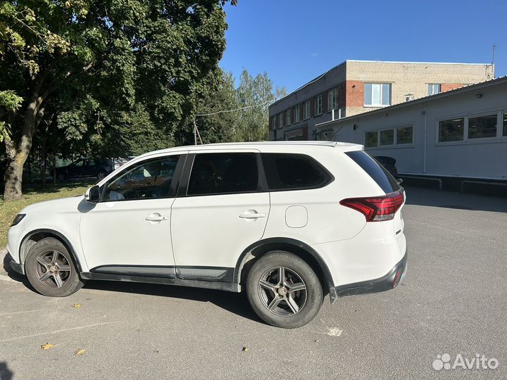Mitsubishi Outlander 2.0 CVT, 2016, 188 000 км